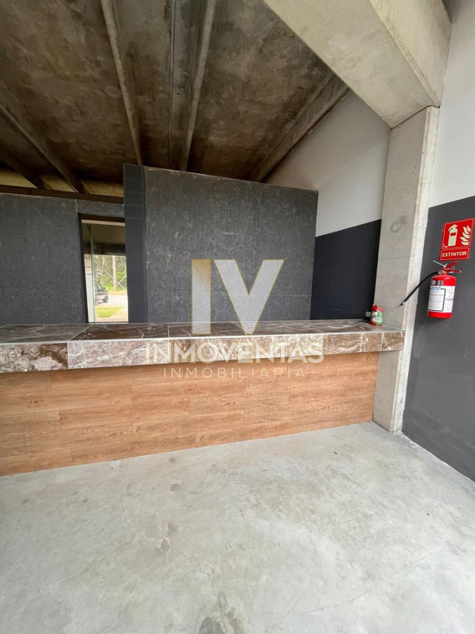 Local Comercial ID.3848 - Local Comercial Disponible en gran ubicacion. Ideal para oficina o negocio