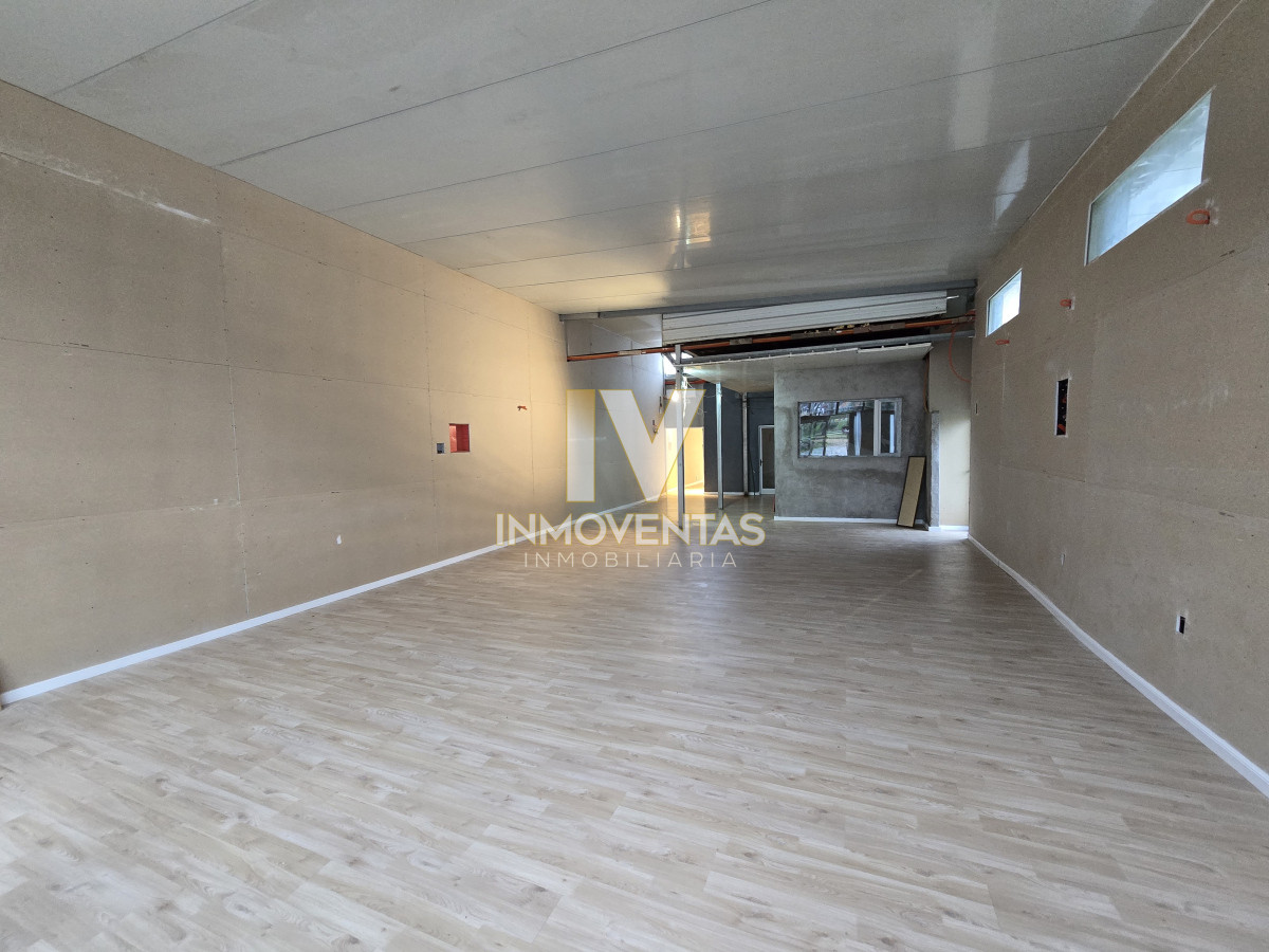 Local Comercial ID.4823 - Local Amplio en La Barra (frente a plaza con pista de skate)