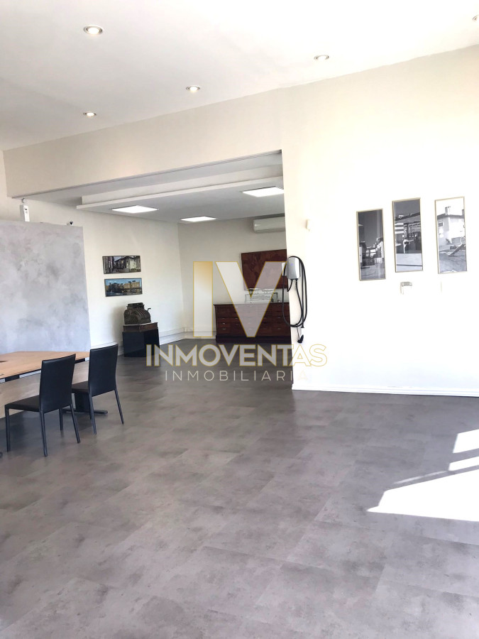 Local Comercial ID.4599 - Alquiler anual de Oficina y Deposito - Galpón