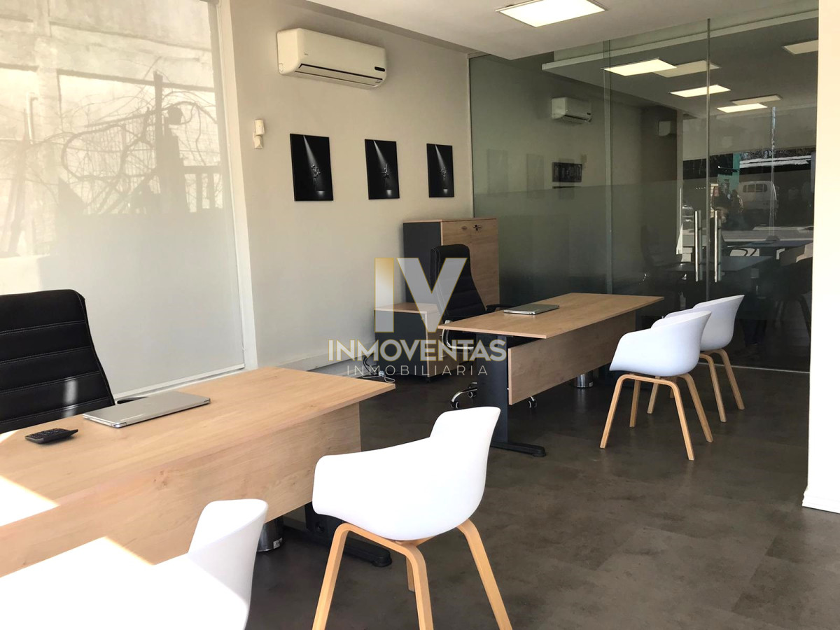 Local Comercial ID.4596 - Alquiler anual de Oficina