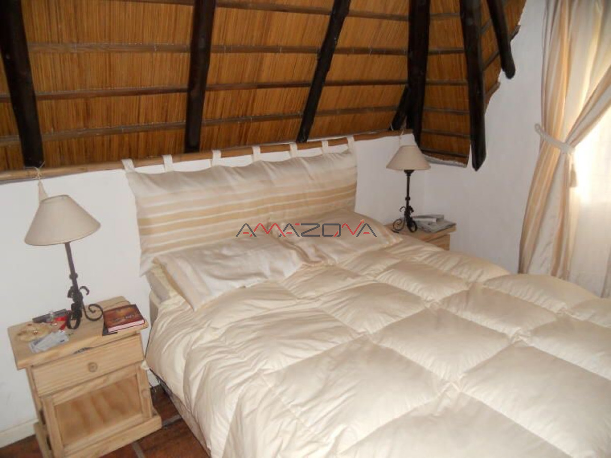 Casa ID.5781 - casa en Pinares  4 dormitorios y piscina