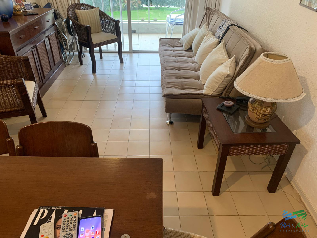 Apartamento ID.4881 - En venta apartamento 2 dormitorios en playa Brava, Punta del Este.