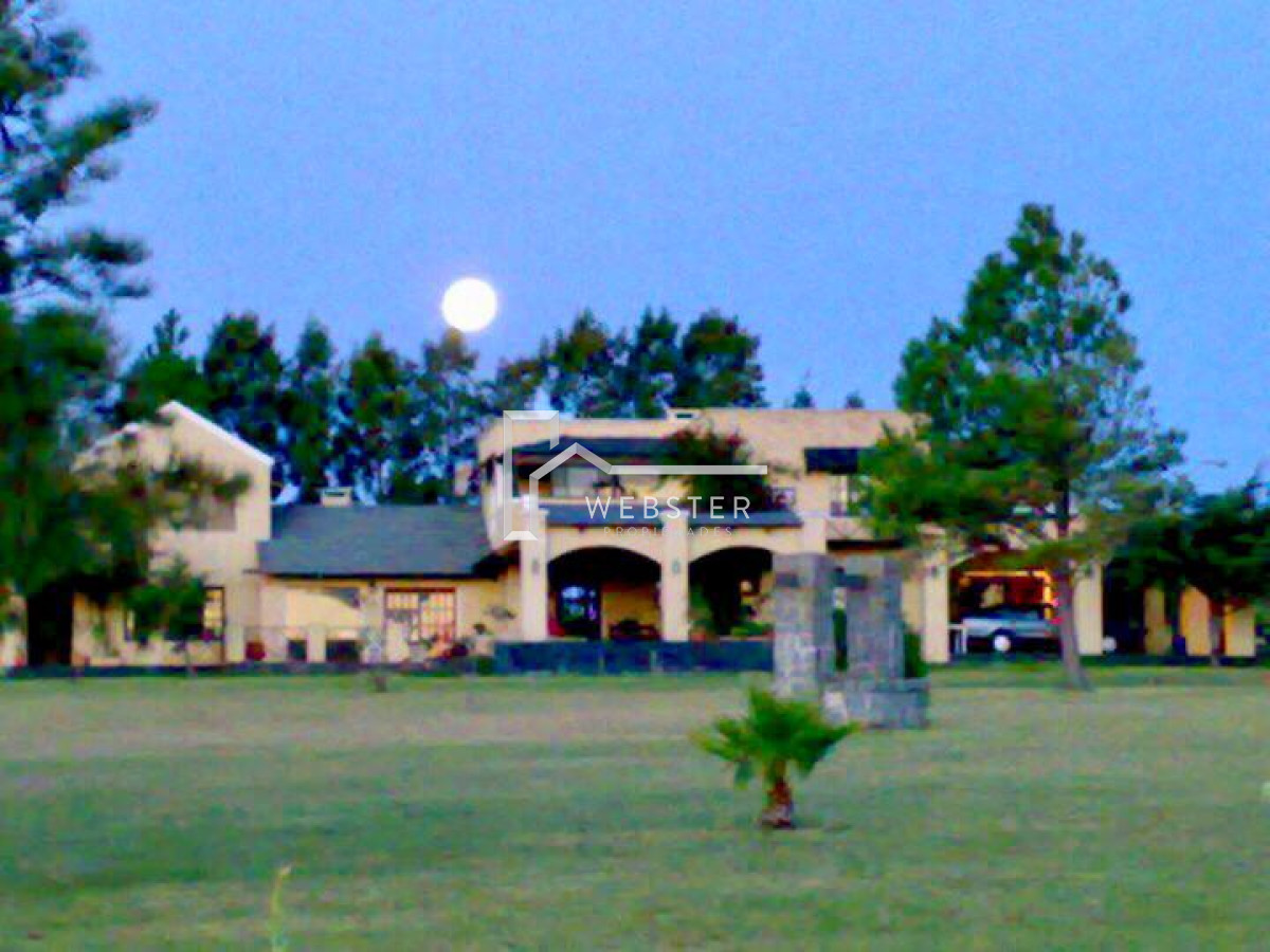 Chacra ID.2380 - chacra espectacular con  costa sobre  laguna