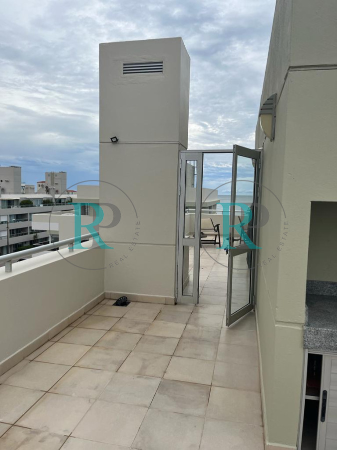 Apartamento ID.2451 - pent house duplex con parrilla propia