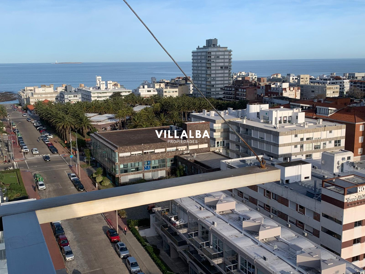 Apartamento ID.3864 - Excelente apto con generosas vistas al mar. 