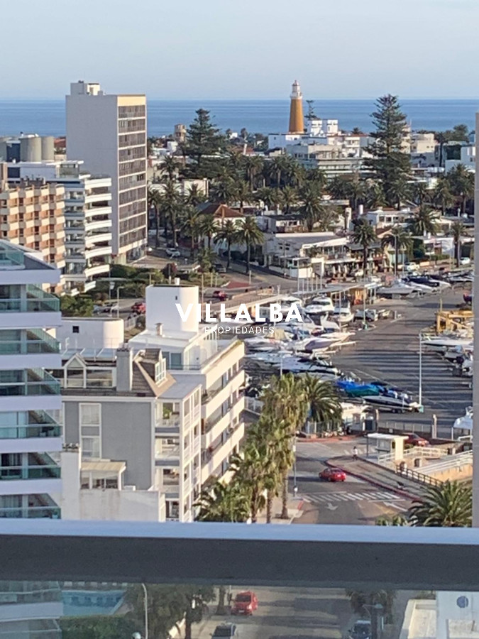 Apartamento ID.3864 - Excelente apto con generosas vistas al mar. 