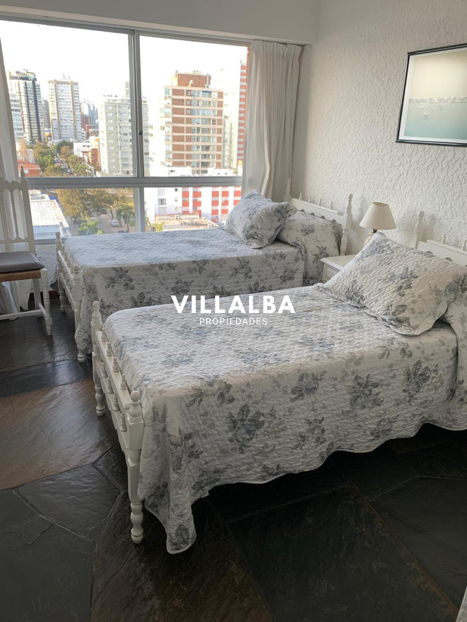 Apartamento ID.3864 - Excelente apto con generosas vistas al mar. 