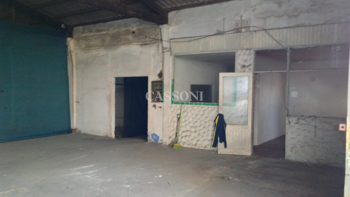 Local Comercial ID.3970 - galpon centrico 