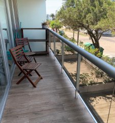 Apartartamento 1 dormitorio con terraza y cochera casi a estrenar Península Punta del Este