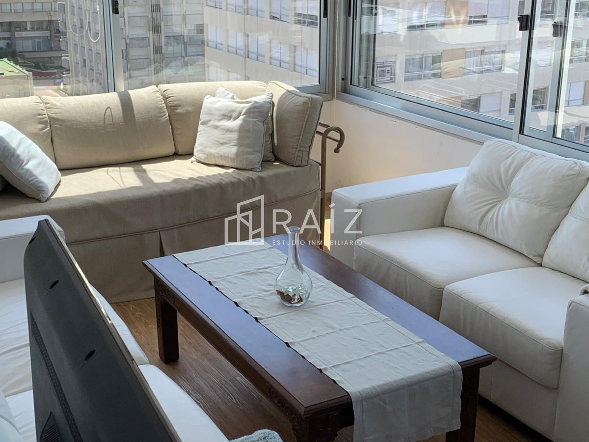 Apartamento ID.10233 - APARTAMENTO EN VENTA PENINSULA 2 DORMITORIOS CON VISTA