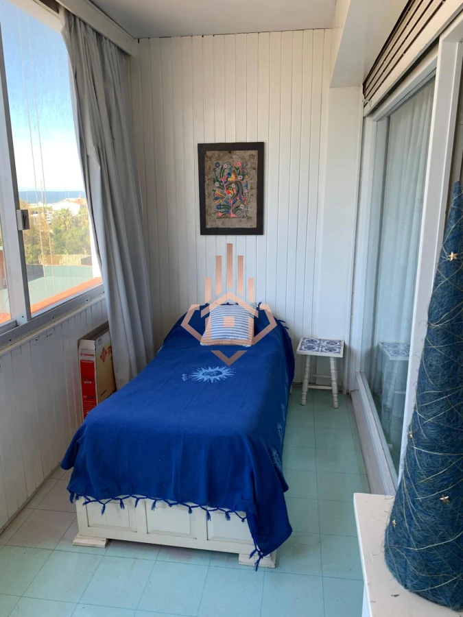 edificio en la mansa apto que mira a la brava