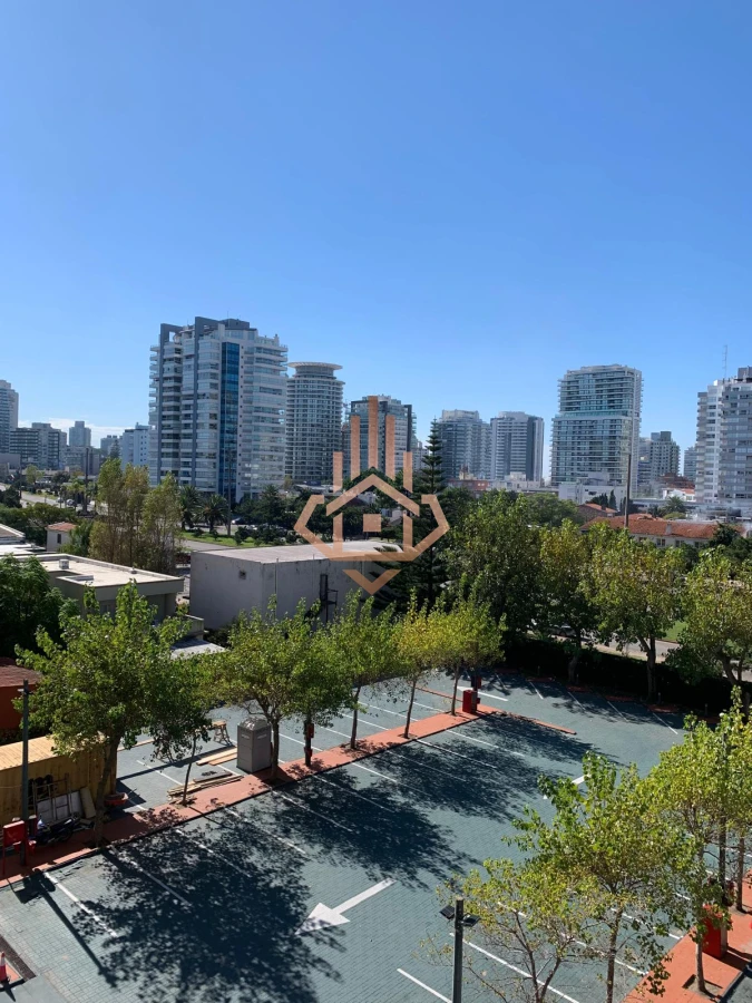 edificio en la mansa apto que mira a la brava