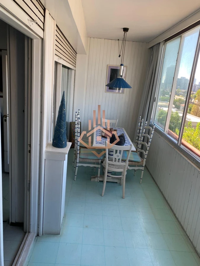 edificio en la mansa apto que mira a la brava