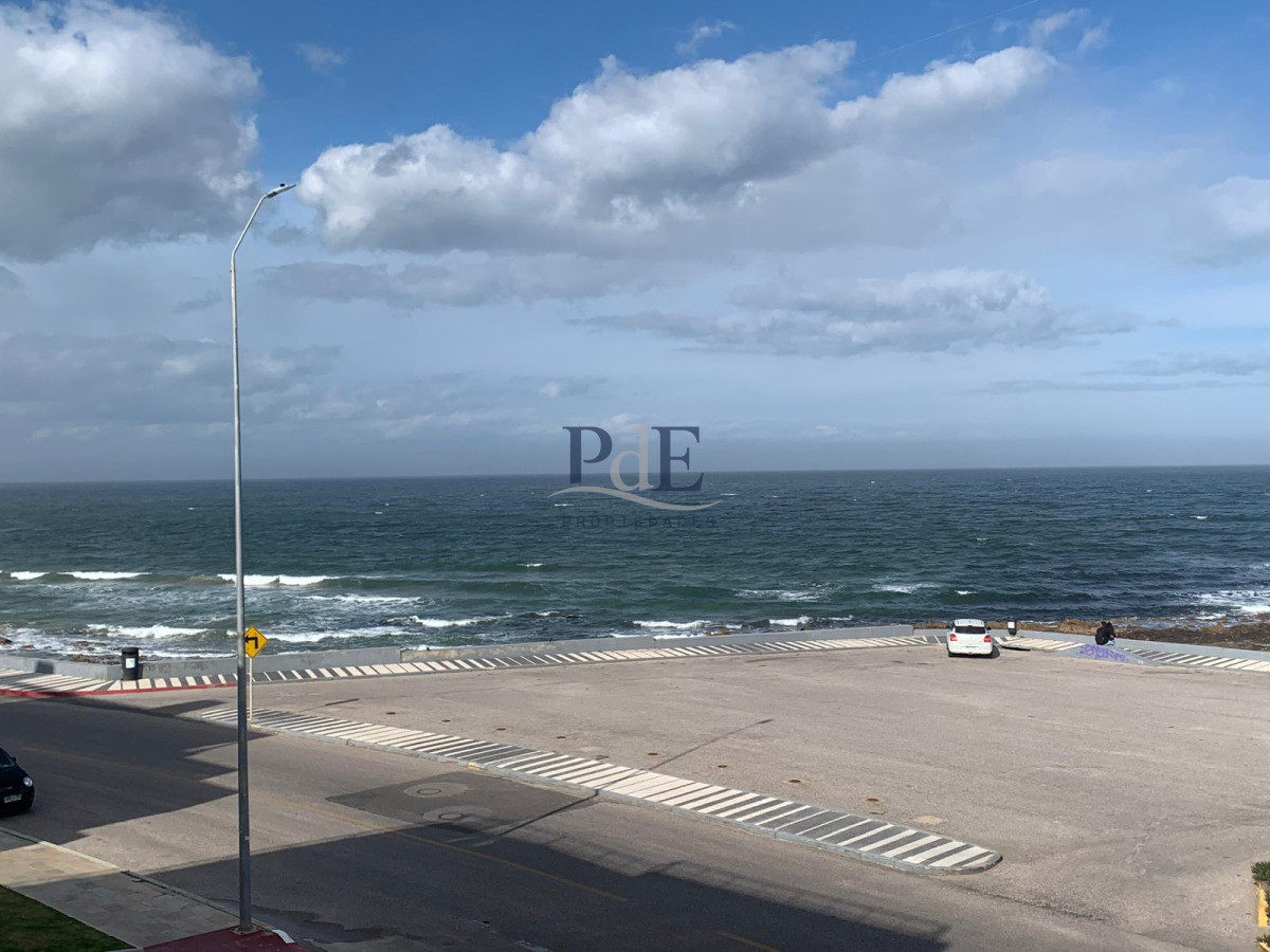 Primera línea playa Brava  circunvalación  - Imagen 2