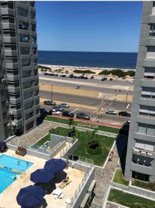 Venta de apartamento 3 dormitorios a reciclar, Punta del Este
