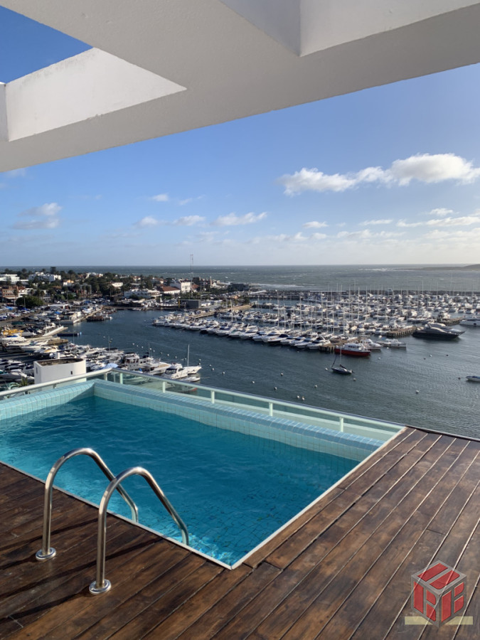 Apartamento ID.9089 - Elegancia y confort en el mar