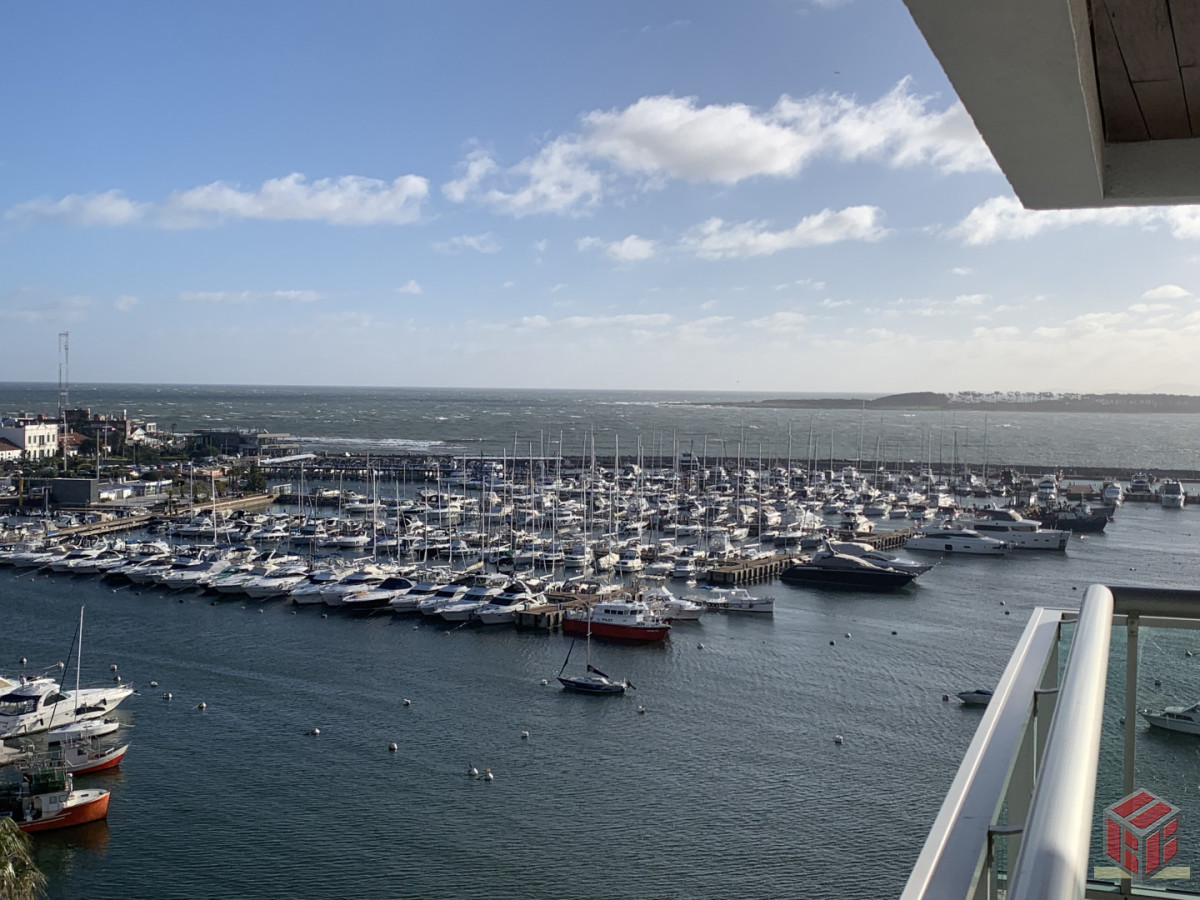 Apartamento ID.9089 - Elegancia y confort en el mar