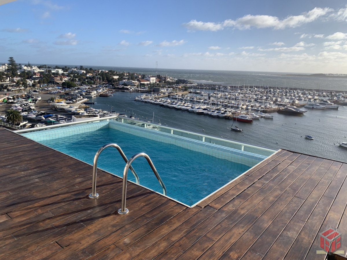 Apartamento ID.9089 - Elegancia y confort en el mar