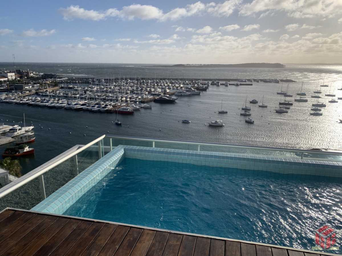Apartamento ID.9089 - Elegancia y confort en el mar