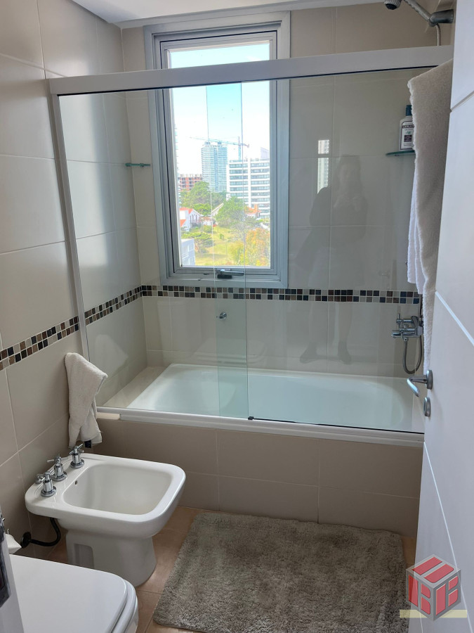 Apartamento ID.8736 - hermoso apto gran superficie y vistas