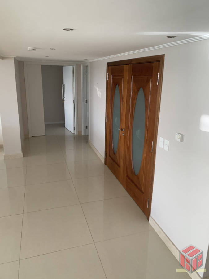 Apartamento ID.9089 - Elegancia y confort en el mar