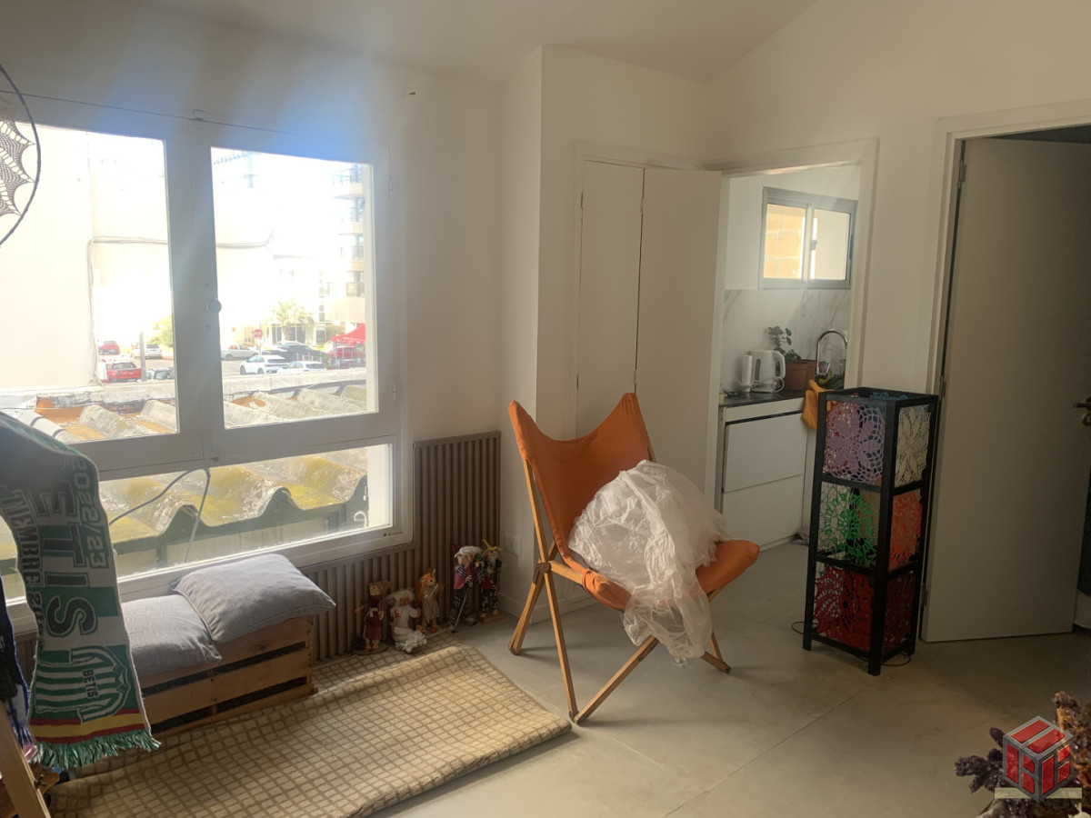 Apartamento ID.9094 - Luminoso , centrico , cómodo. 
