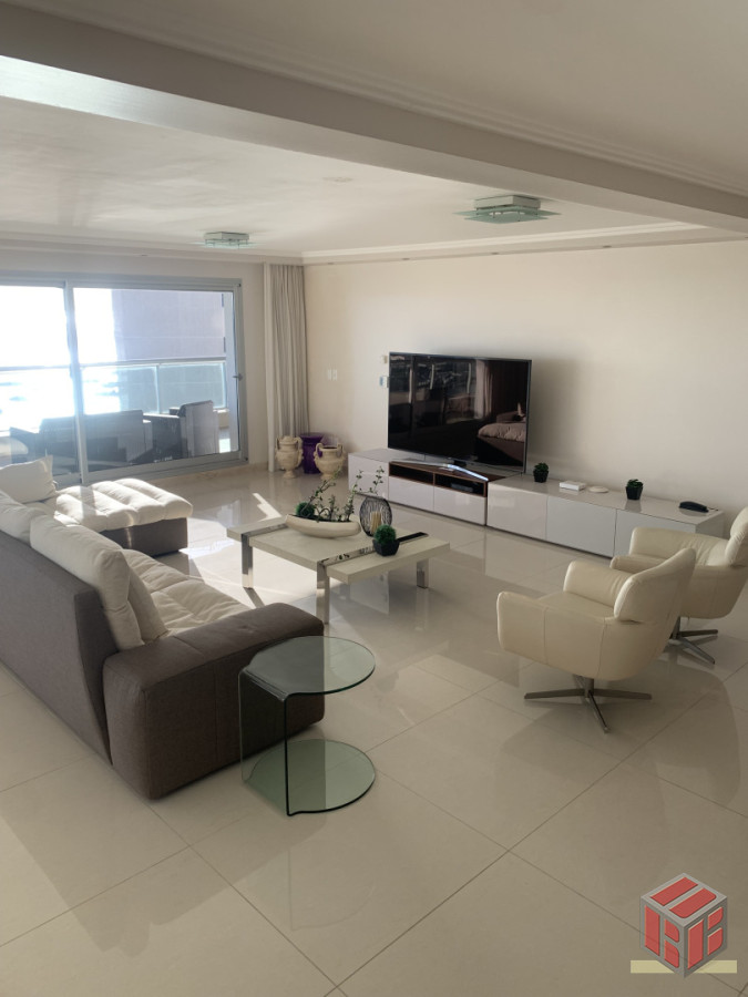 Apartamento ID.9089 - Elegancia y confort en el mar