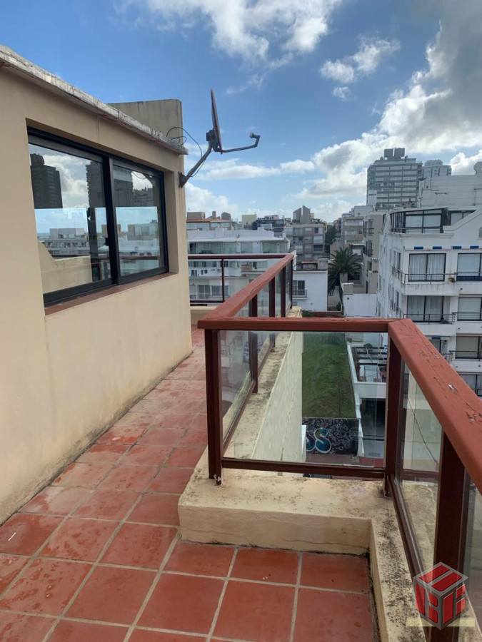 Apartamento ID.8735 - pent house duplex  en playa el emir peninsula