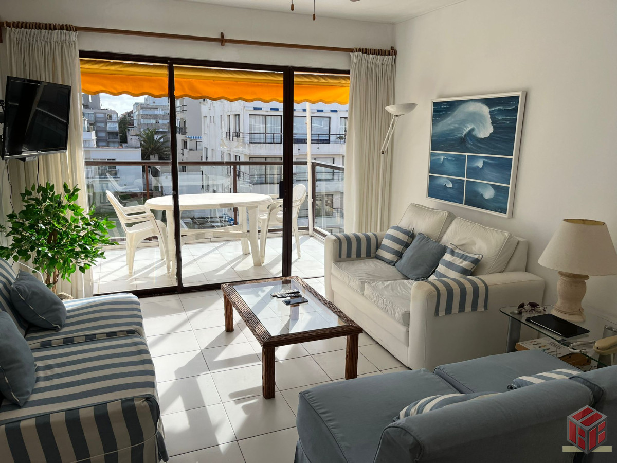 Apartamento ID.8735 - pent house duplex  en playa el emir peninsula