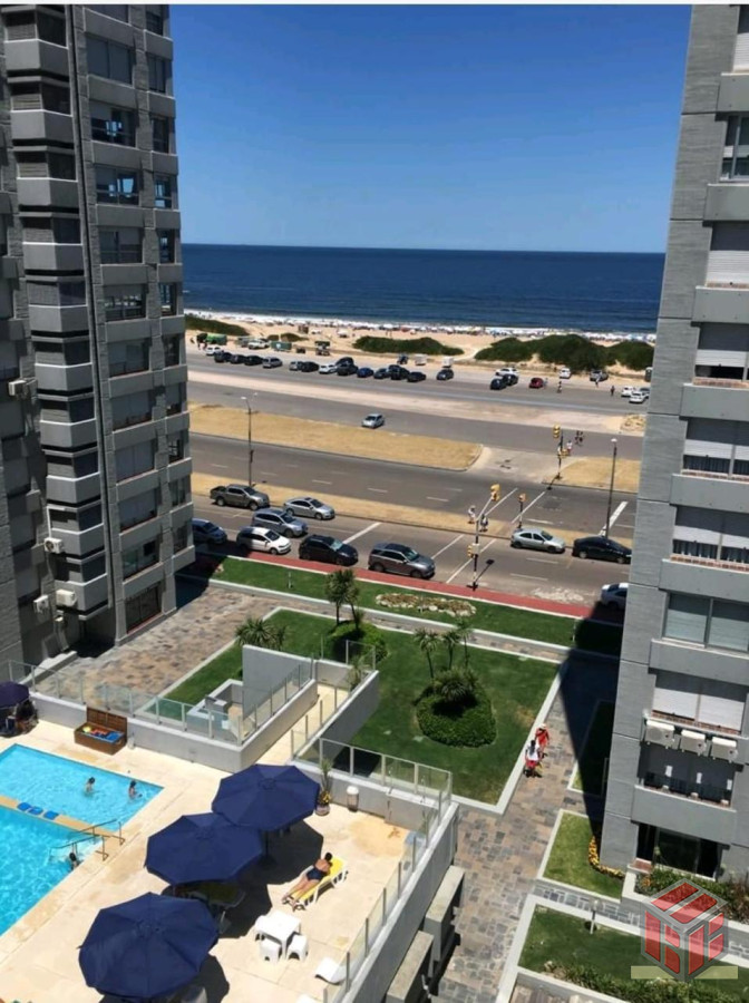 Apartamento ID.8907 - torre de categoria , apto a reciclar