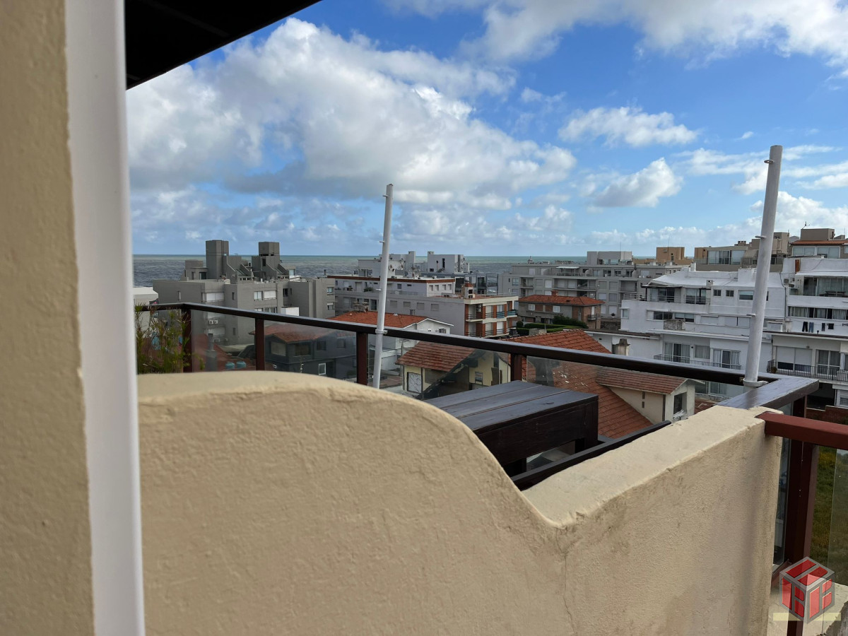 Apartamento ID.8735 - pent house duplex  en playa el emir peninsula