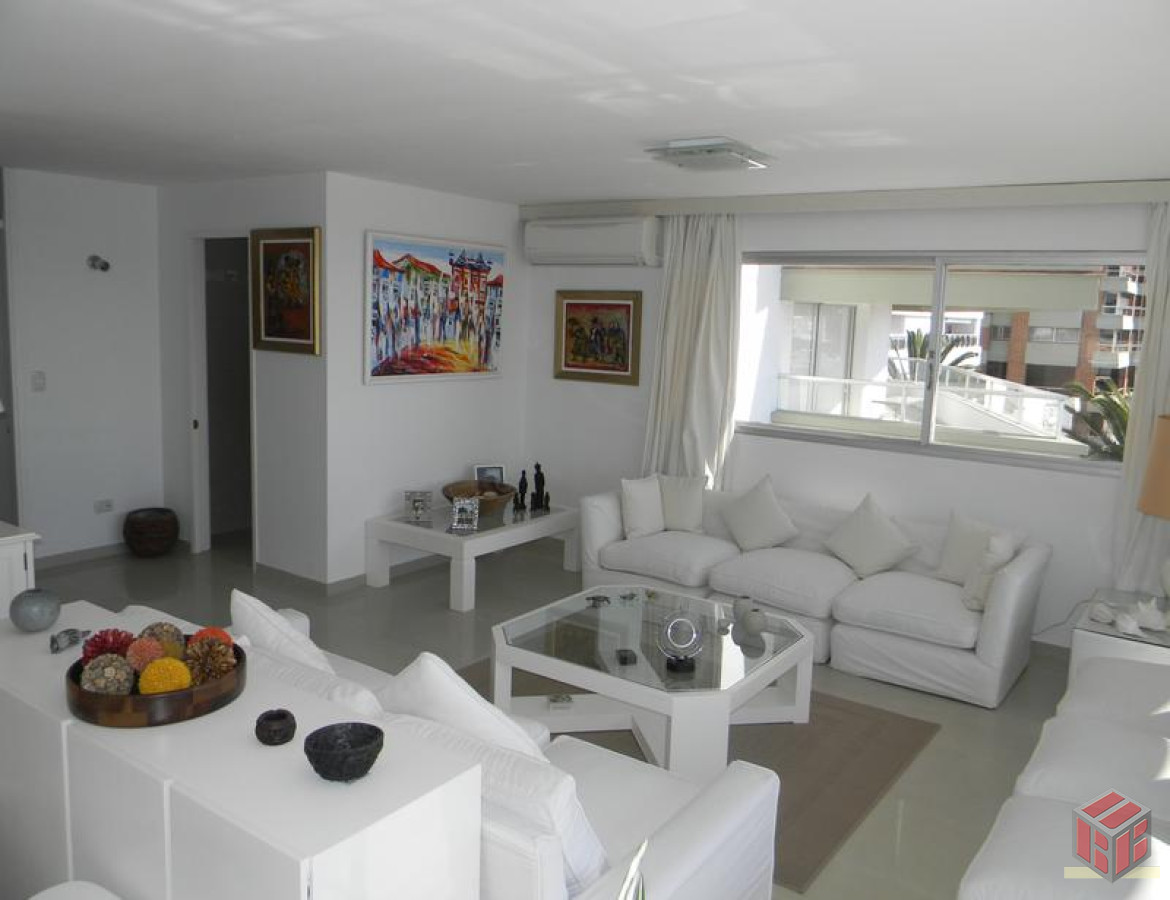 Apartamento ID.8279 - .