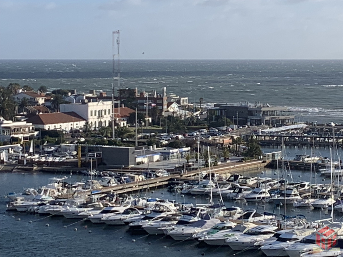 Apartamento ID.9089 - Elegancia y confort en el mar