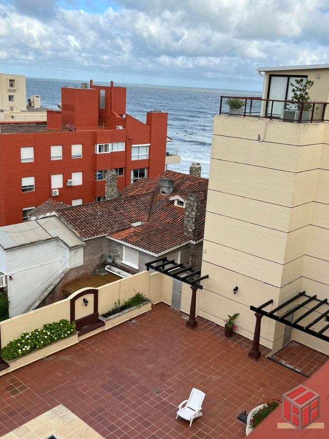 Apartamento ID.8735 - pent house duplex  en playa el emir peninsula