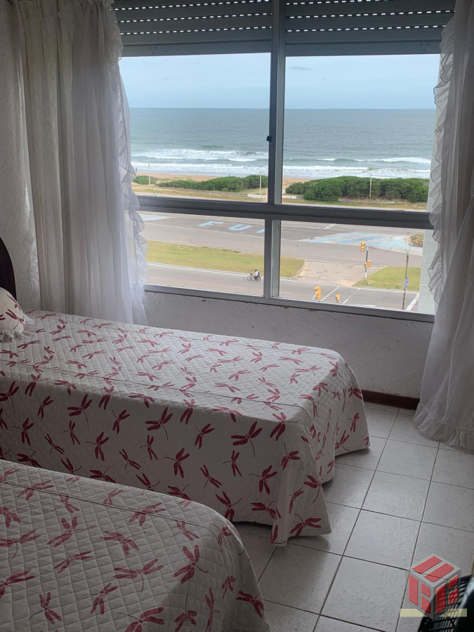 Apartamento ID.8907 - torre de categoria , apto a reciclar