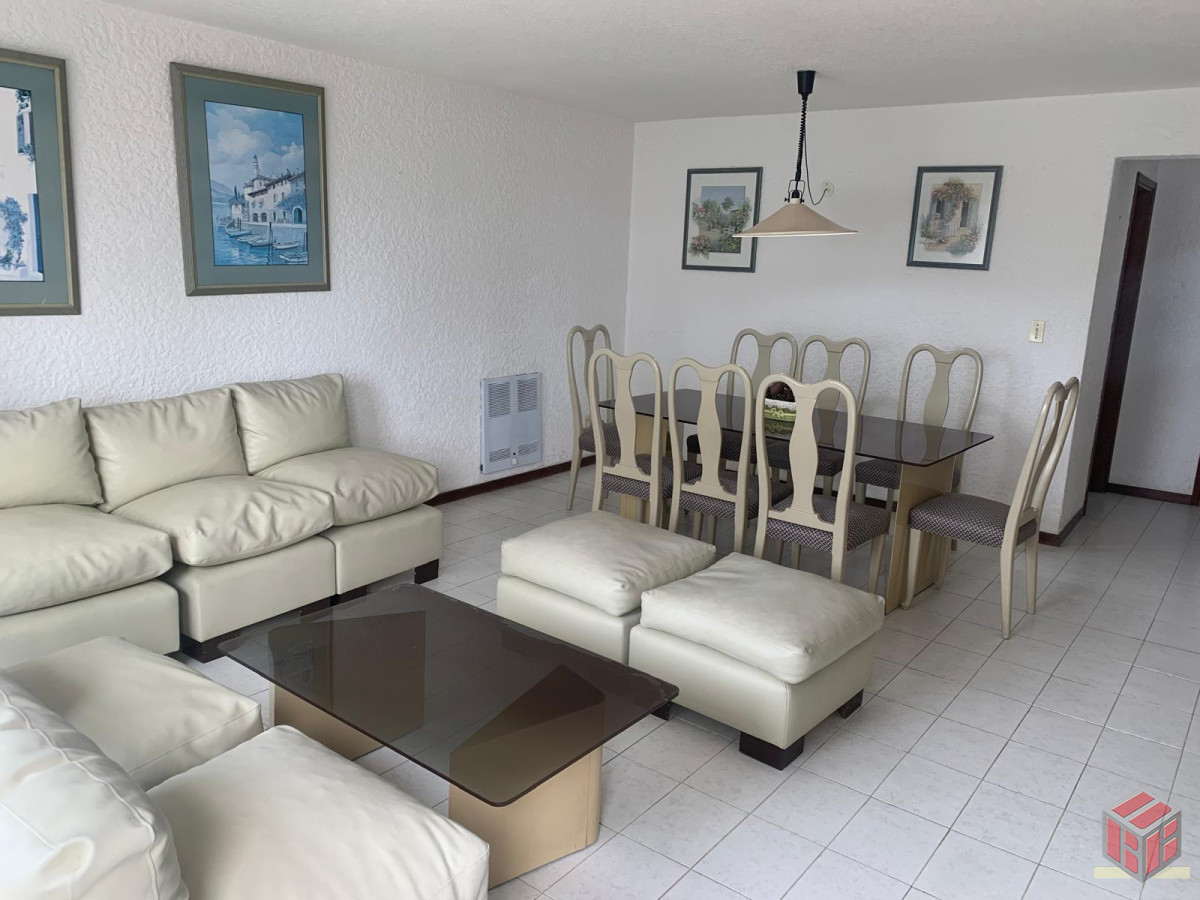 Apartamento ID.8907 - torre de categoria , apto a reciclar
