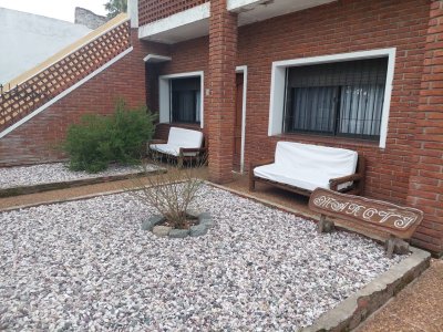 se alquila anual para familia o comercial - bdb8808c