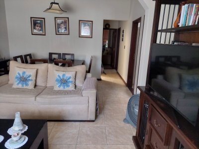 se alquila anual para familia o comercial - bdb8808c