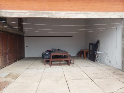 se alquila anual para familia o comercial - bdb8808c