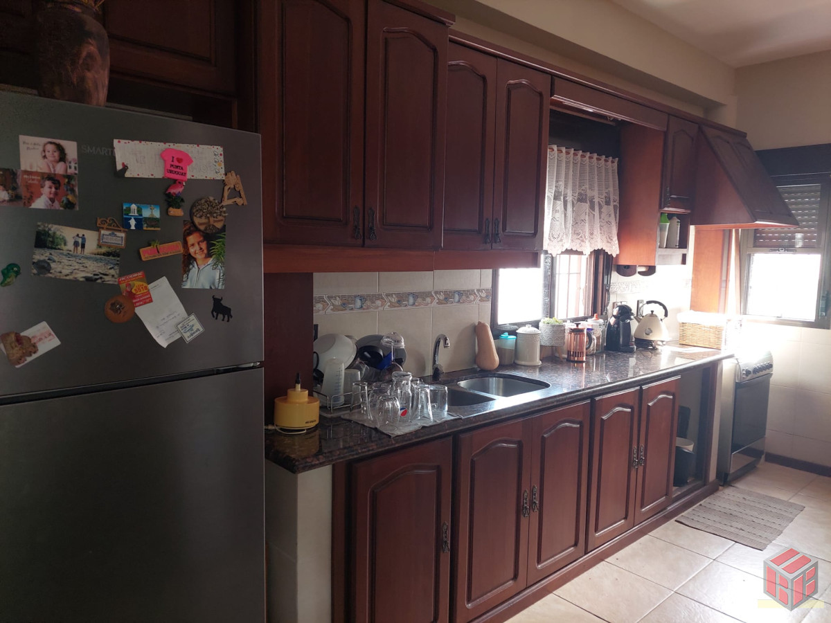 Casa ID.8808 - se alquila anual para familia o comercial