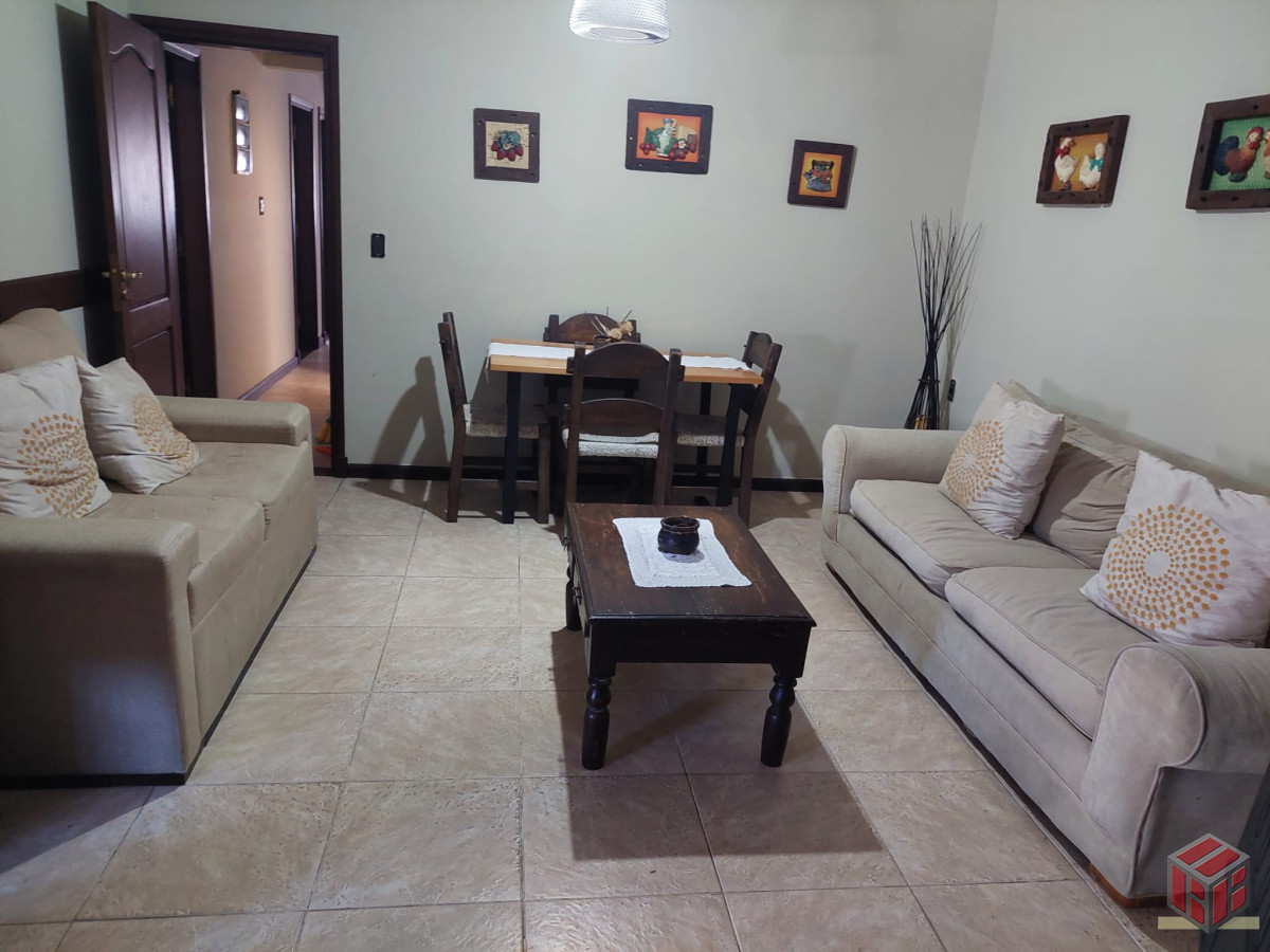 Casa ID.8808 - se alquila anual para familia o comercial
