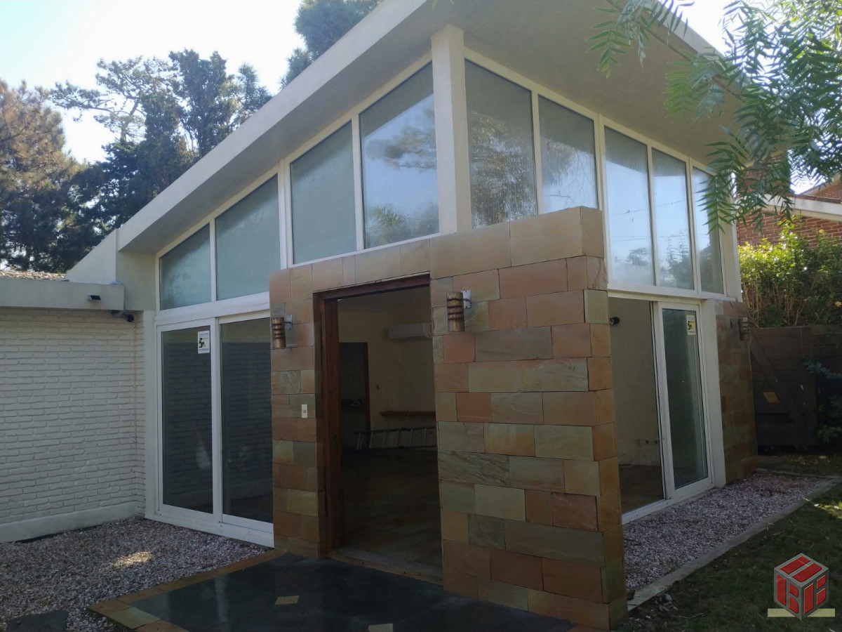 Casa ID.8190 - .