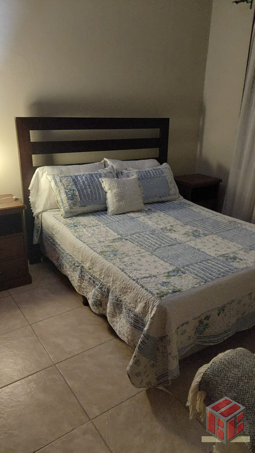 Casa ID.8808 - se alquila anual para familia o comercial