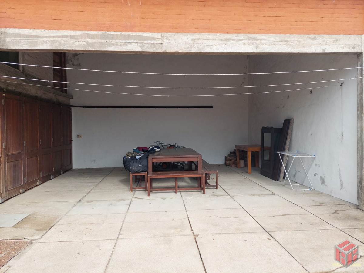 Casa ID.8808 - se alquila anual para familia o comercial