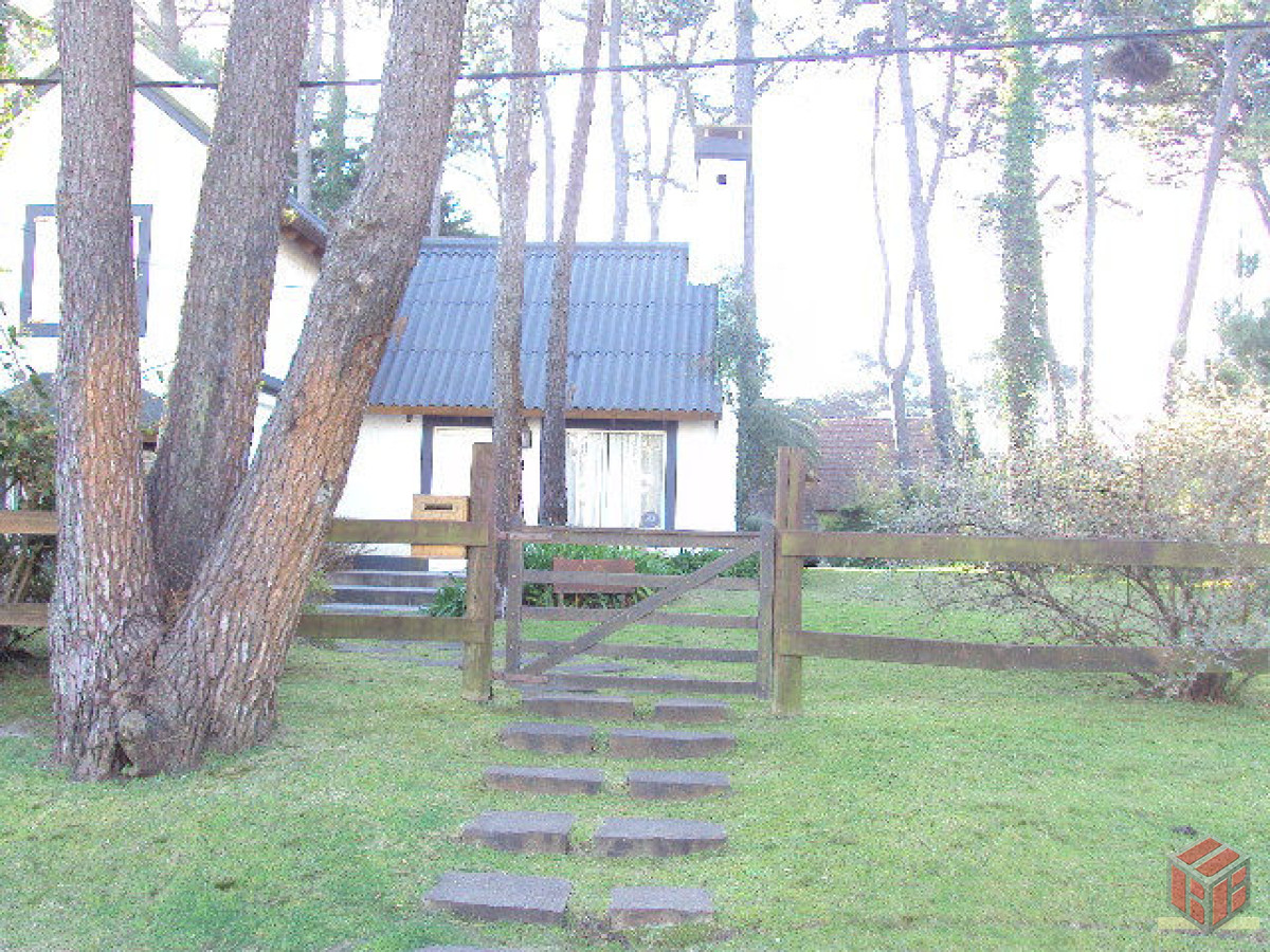 Casa ID.7267 - .casa estilo campo para el lado playa brava