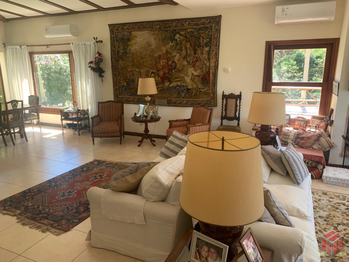 Casa ID.8710 - espectacular 