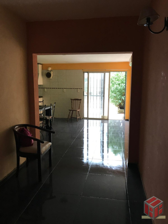Casa ID.9080 - Venta con Renta  !! Ideal