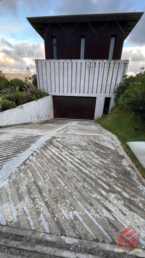 Casa ID.9065 - CASA EN PUNTA PIEDRAS