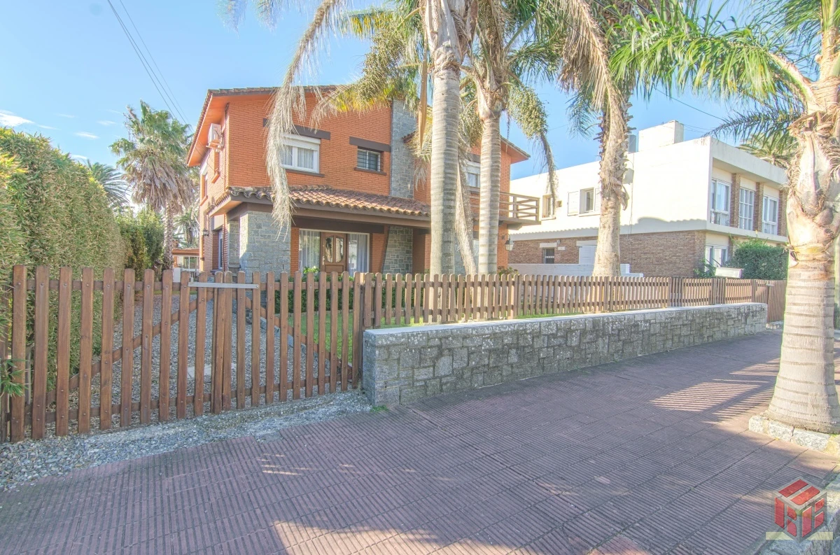 Casa ID.7466 - casa increible en zona de Peninsula 