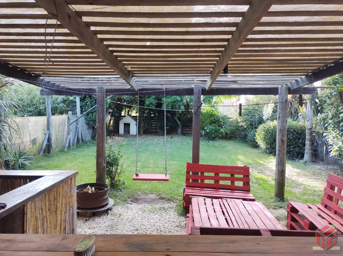 Casa ID.8463 - Bonita casa en balneario La Bota !!! 